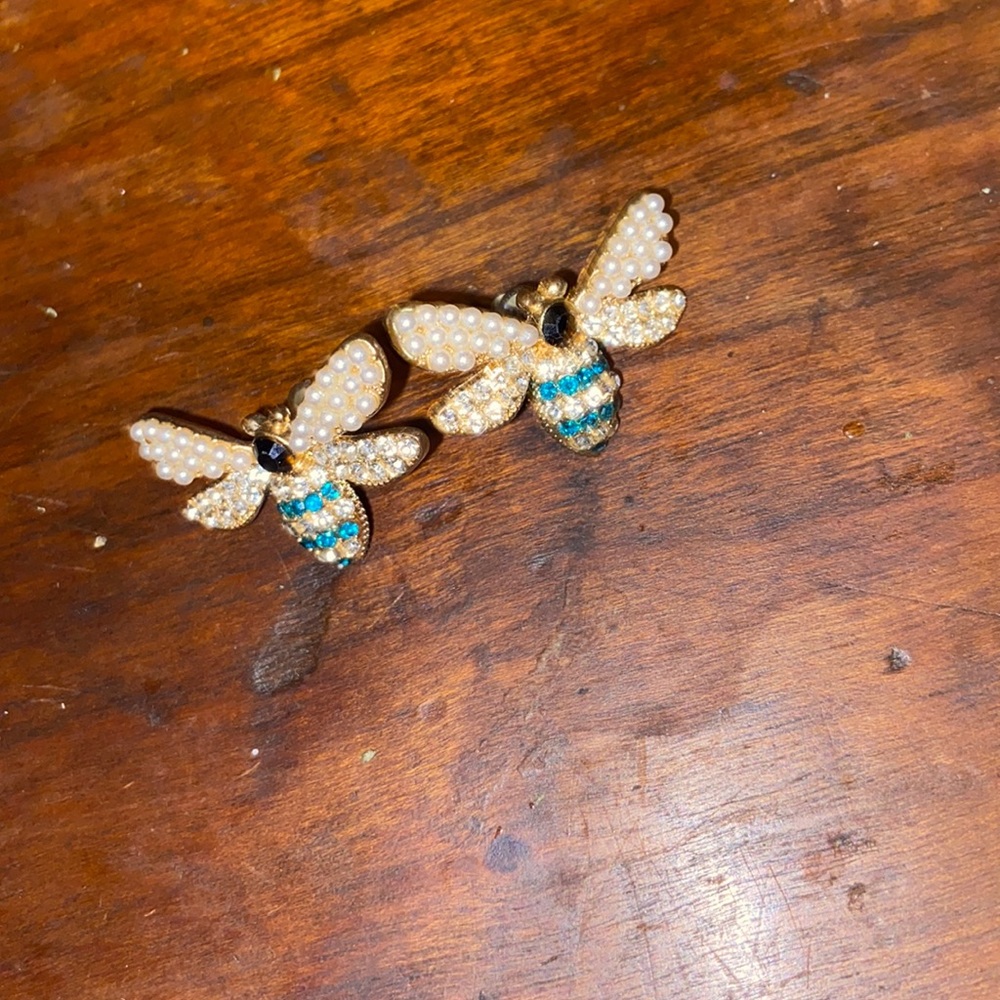 Bee earrings